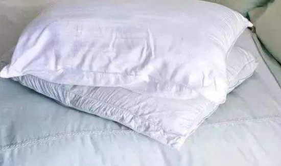 枕套发黄怎么洗小妙招