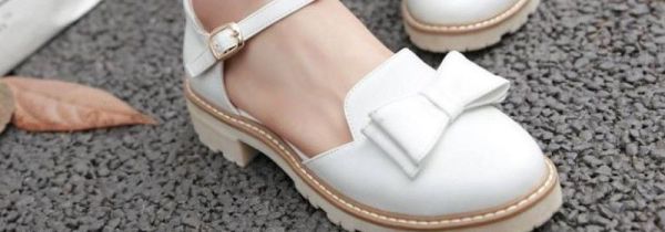 凉鞋有臭味怎样去除