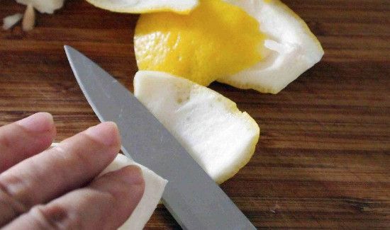 鞋被雨水泡了特别臭怎么办