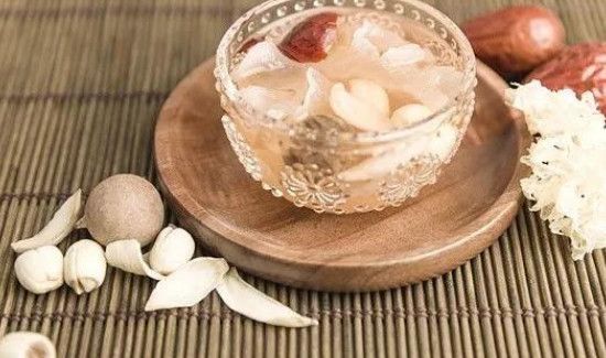 百合泡水喝禁忌