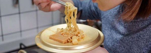 火车上可以吃泡面吗