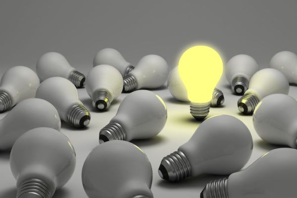 为什么灯泡要做成梨形?