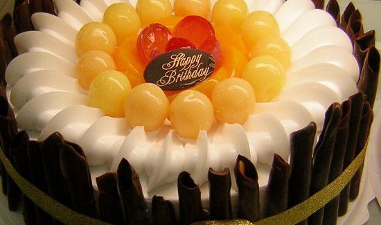 生日蛋糕放冰箱第二天能吃吗