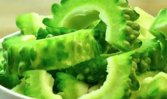 苦瓜洋葱可以一起炒吗