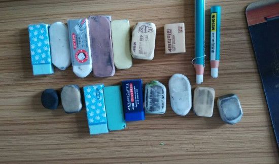 橡皮粘在尺子上留印了怎么办