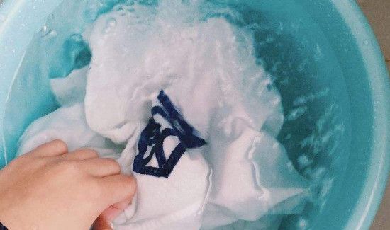 核桃皮汁液弄到衣服上怎么洗掉