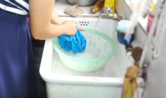 棉质衣服发霉了怎么洗干净