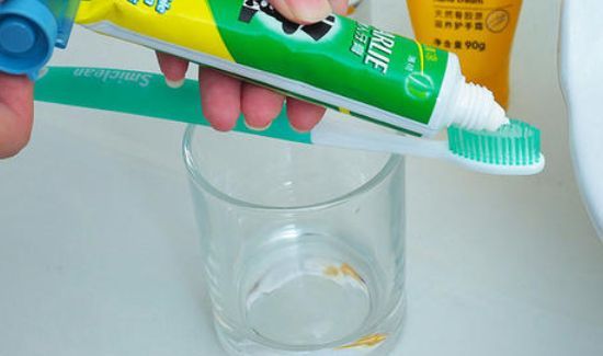 发泡剂怎么能清洗掉