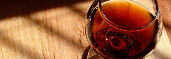 红酒可以去油渍吗