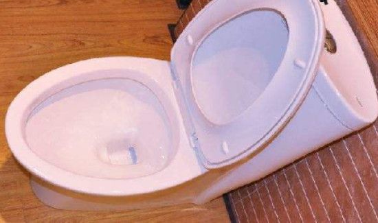 马桶堵住了怎么办