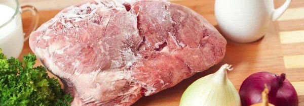 肉放冰箱发绿还能吃吗