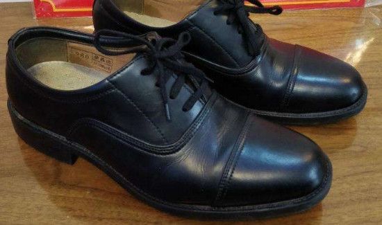 皮鞋脚背太紧小妙招