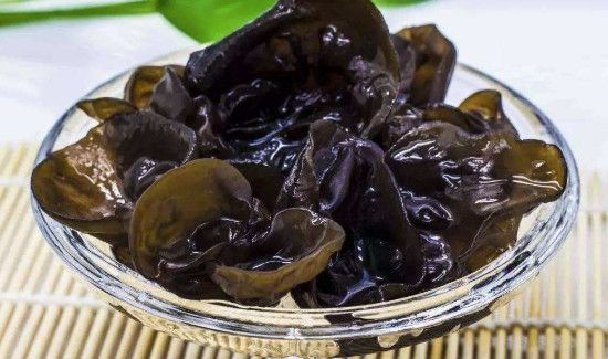 木耳苦瓜能一起吃吗