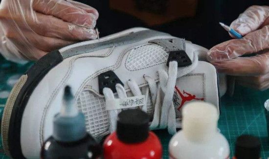 怎么洗篮球鞋不伤鞋