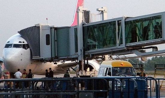 飞机提前多久托运行李