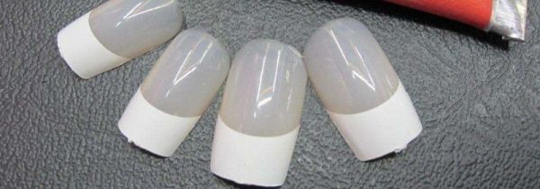 指甲胶没有烤灯怎么弄干