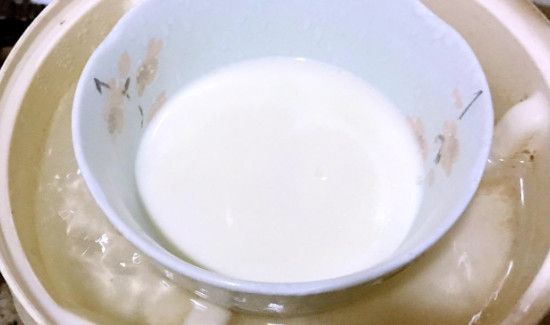 鲜奶加热后凝固怎么回事