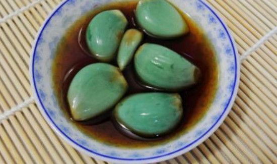 夏天泡腊八蒜需要放冰箱吗