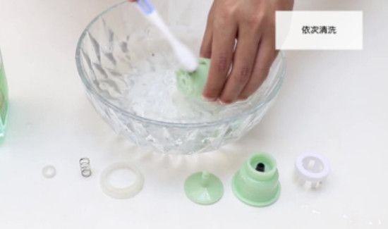 保温杯盖子怎么拆卸