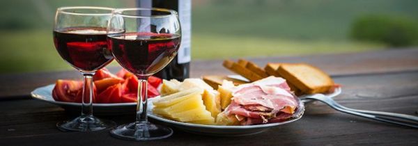 红酒和雪碧能一起喝吗