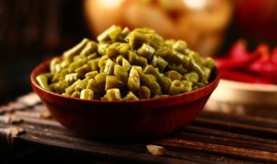 酸豆角起白霜还能吃吗