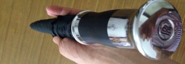 坐飞机能带雨伞吗