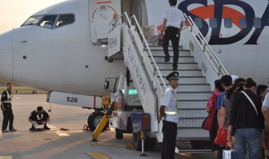 坐飞机能带雨伞吗