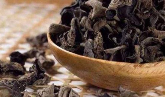 木耳用开水烫多久能吃