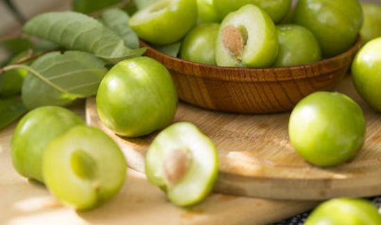 李子和梨能一起吃吗