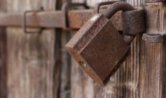 锁子生锈了打不开怎么办?