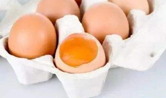 鸡蛋外壳发霉了但里面是好的能吃吗