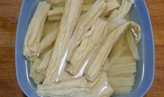 腐竹可以晚上泡早上吃吗