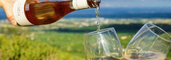 葡萄酒放久了还能喝吗