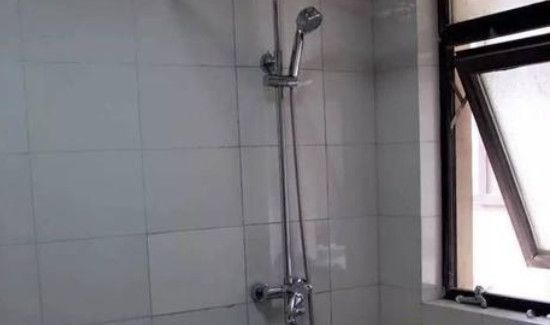 淋浴热水管道堵塞如何疏通