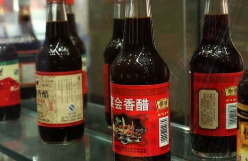 白裙子染色了怎么才能变白