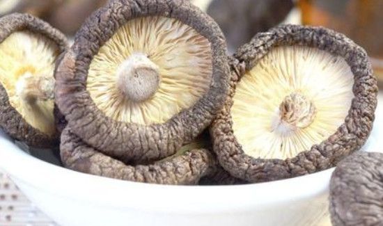干香菇发霉了洗干净还能吃吗