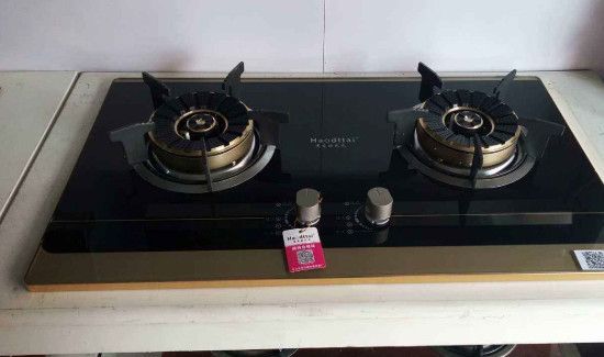 燃气灶中间小圈不出火是什么原因