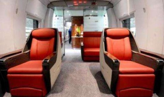 高铁一等座能调半躺吗