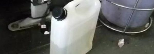 松香水可以擦洗油漆吗