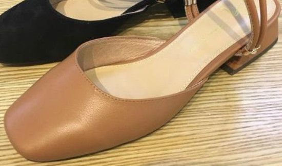 怎样消除鞋子挤空气的声音