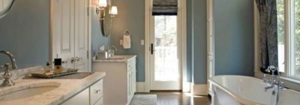 厕所门锁住了打不开怎么办