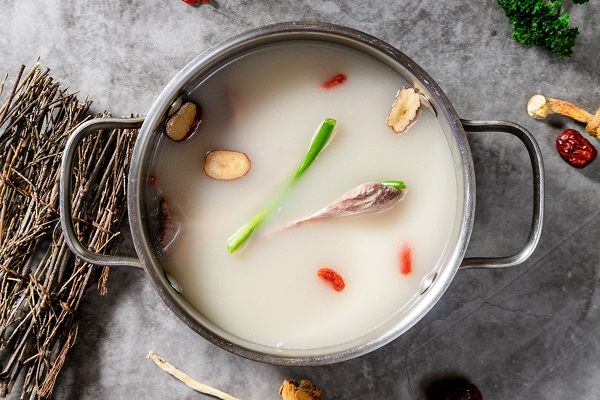 牛骨汤的功效与作用 牛骨汤的食用禁忌
