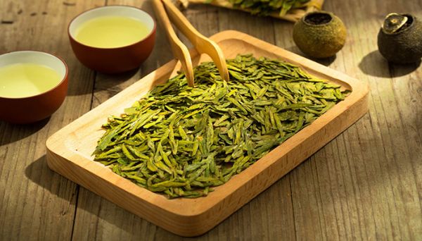 龙井茶的功效与作用 龙井茶的功效与作用是什么