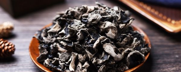 怎么判断木耳熟没熟 木耳炒到什么程度算熟