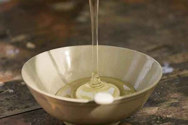 洋槐蜂蜜的功效与作用 洋槐蜂蜜的禁忌人群