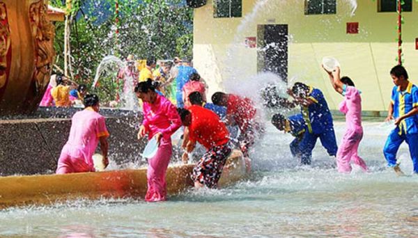 泼水节是哪个民族 泼水节是哪个民族的节日