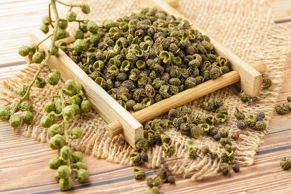 花椒水泡脚的功效与作用 女性花椒水泡脚的功效与作用