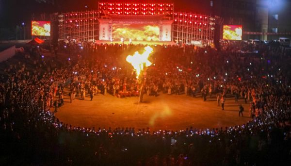 火把节是哪个民族的 火把节是哪个民族的传统节日