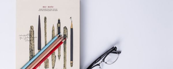 缀着和缀满的区别 缀满的缀的拼音怎么写