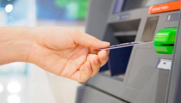 信用卡和借记卡有什么区别  信用卡和借记卡有哪些不同